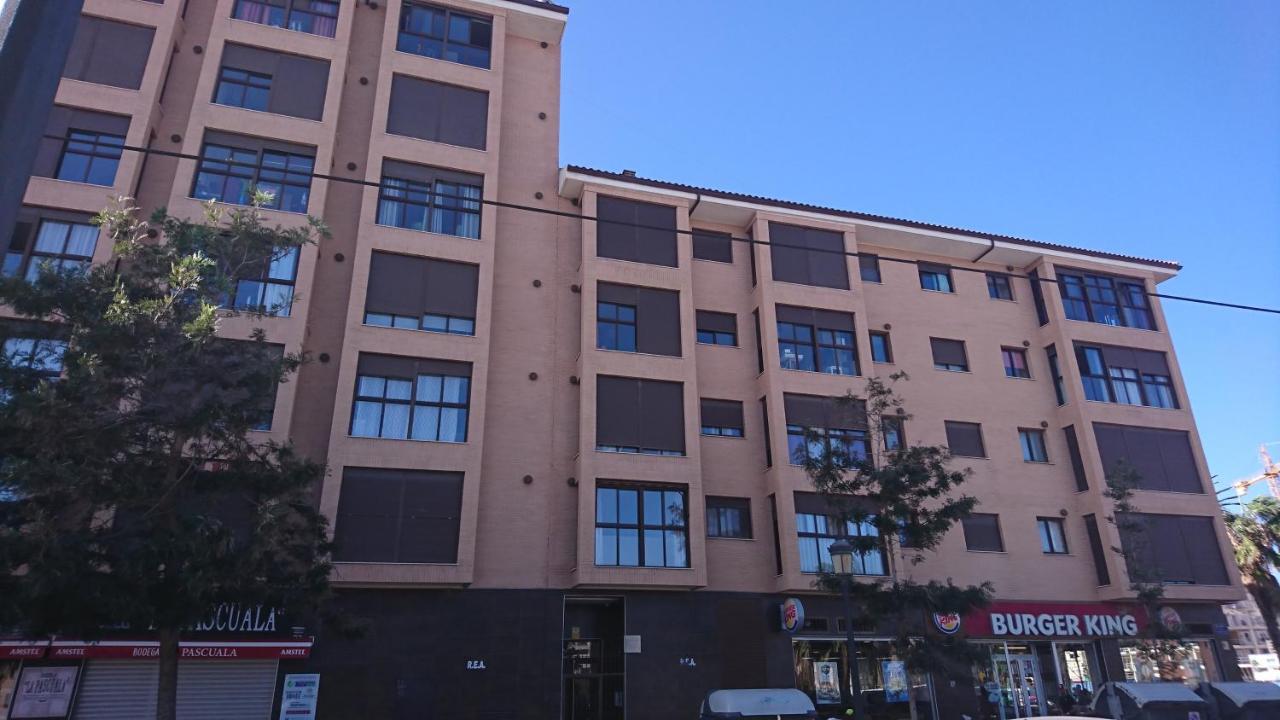 Beach Luxury Apartment Валенсия Экстерьер фото